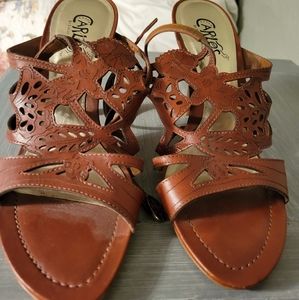Carlos santana size 6 sandals